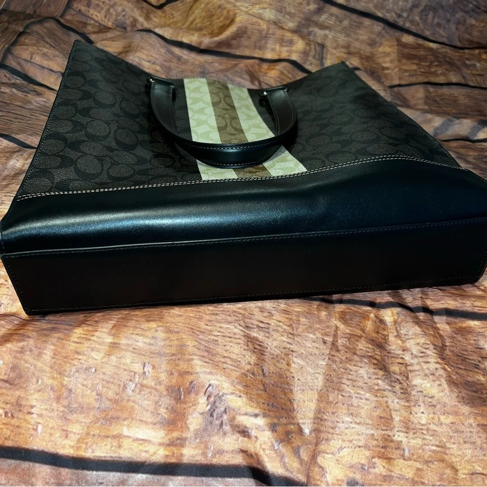 Mens Coach Messenger bag - Picture 7 of 14